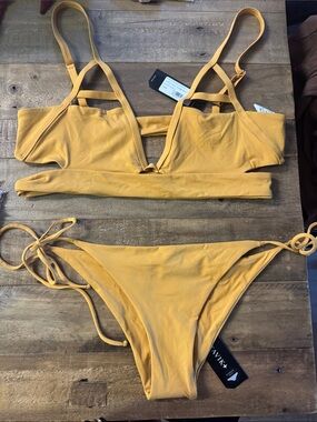 NWT Tavik Sunflower Women's Tie-Side Bikini Set